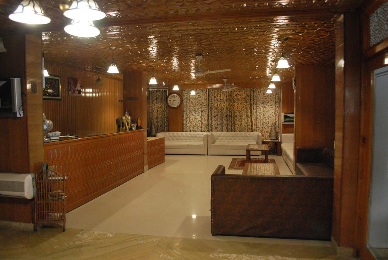 Hotel Kaisar Srīnagar Exterior foto